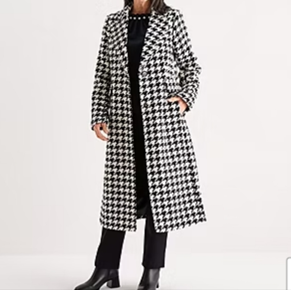 Houndstooth Black and White Women's Coat Size Small NWT